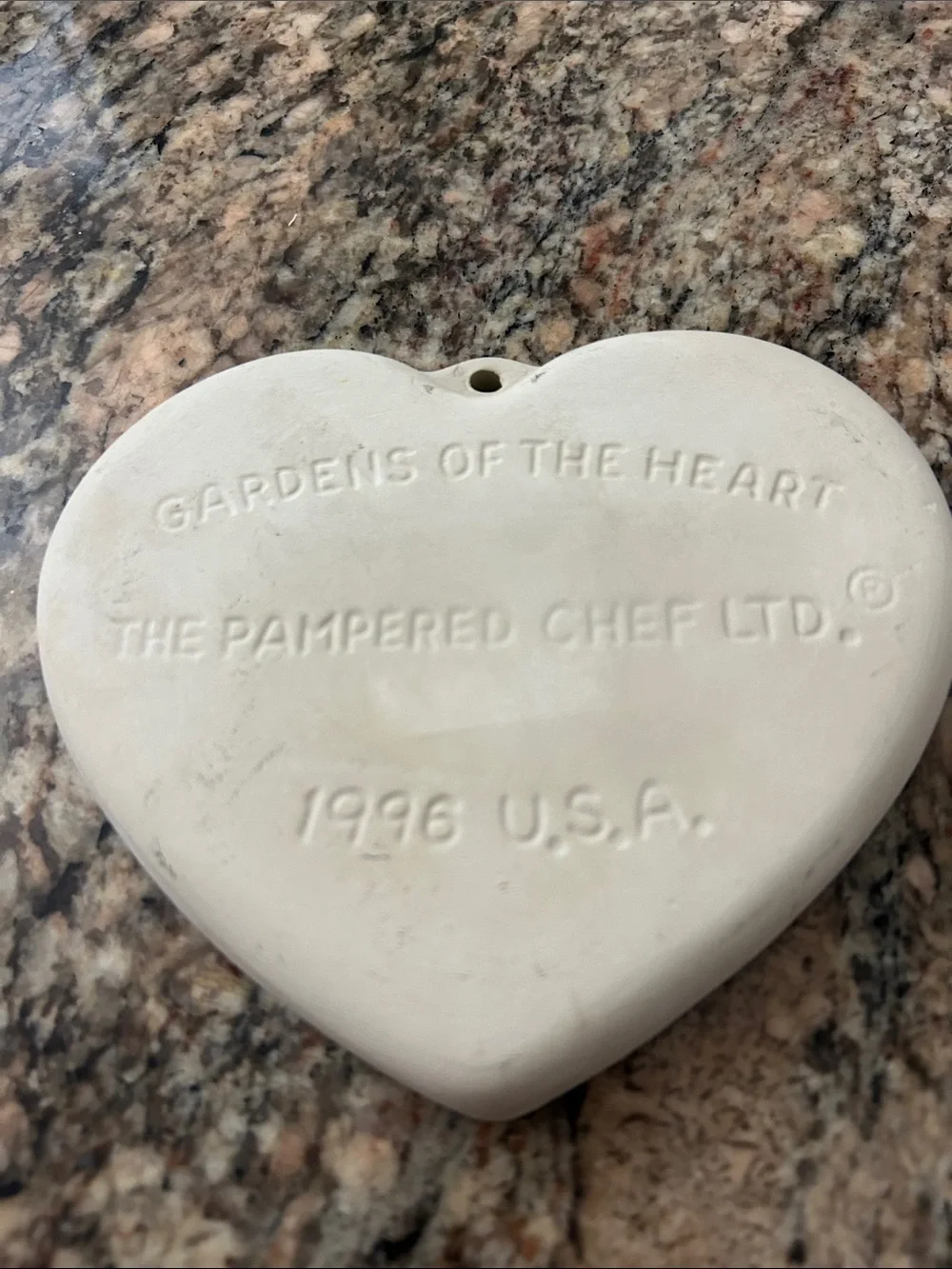 Pampered Chef Heart-Shaped Decorative Ceramic Mold - White